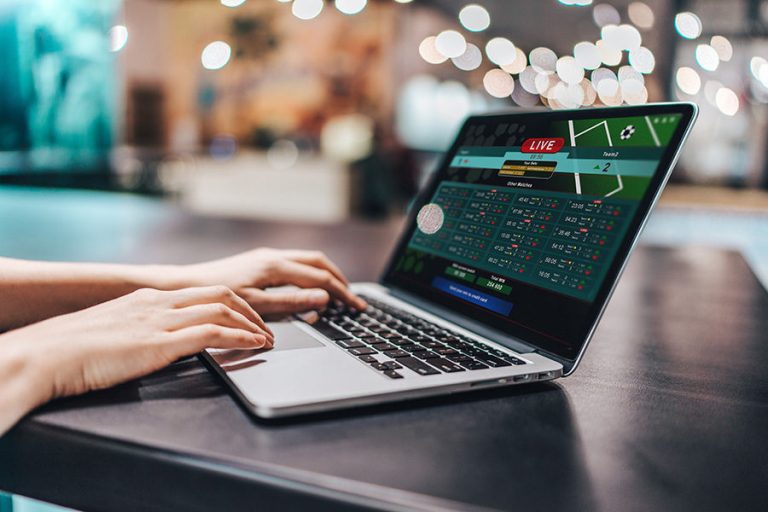 How Professional Sports Bettors Use Bankroll Management and +EV Betting to Profit How Professional Sports Bettors Use Bankroll Management and +EV Betting to Profit
